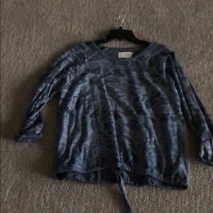 Blue sweatshirt with cutout detail